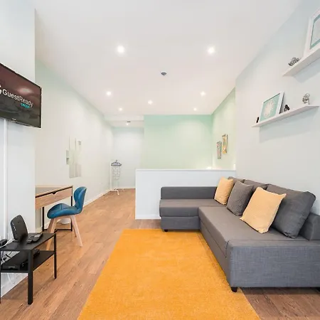 Guestready - The New Moonstone Office