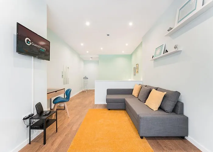 Guestready - The New Moonstone Office